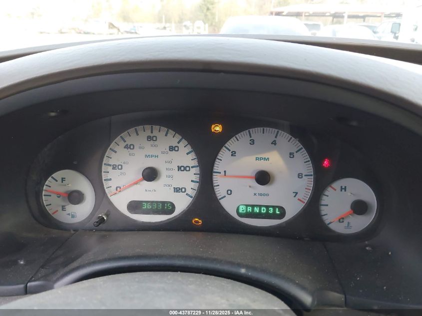 2003 Dodge Grand Caravan Sport VIN: 2D4GP44L83R166382 Lot: 43787229