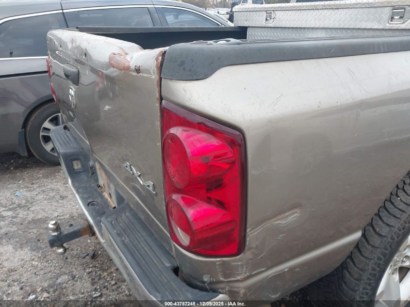 2007 Dodge Ram 1500 Slt/Trx4 Off Road/Sport VIN: 1D7HU18297J558183 Lot: 43787245