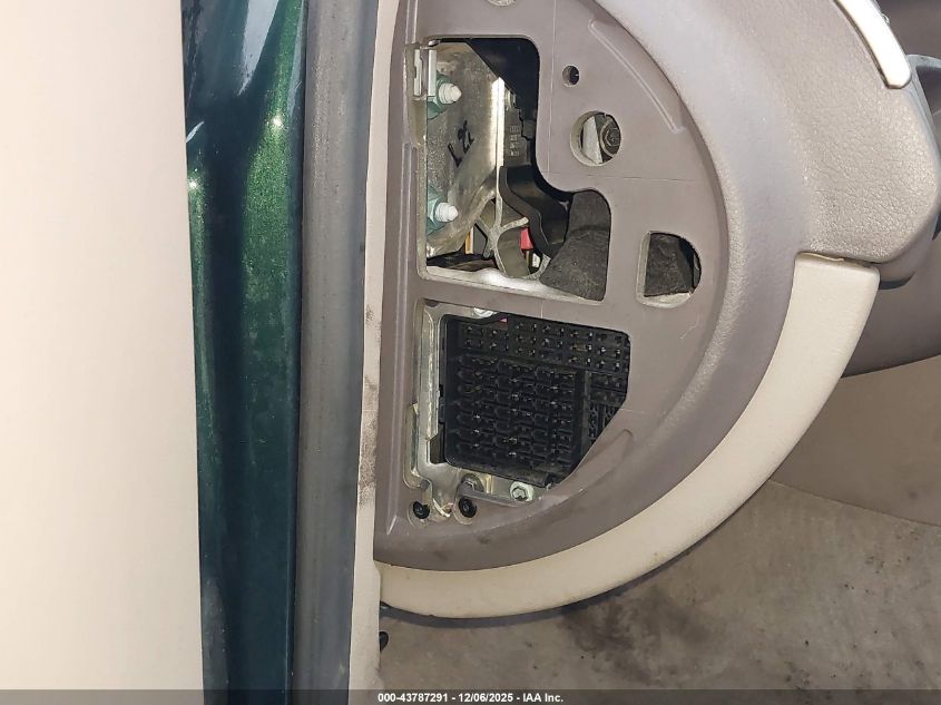 2000 Audi A6 2.7T VIN: WAUED24B4YN076995 Lot: 43787291