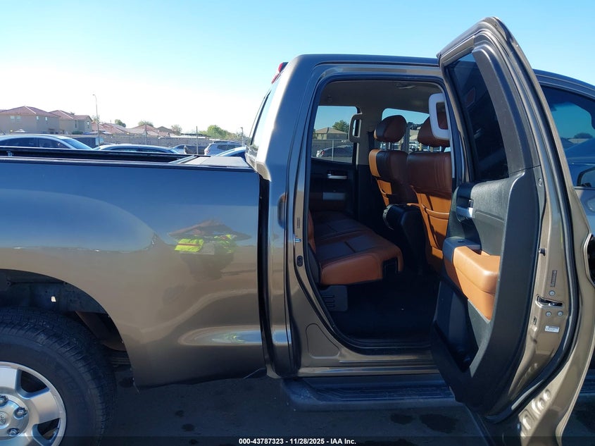 2007 Toyota Tundra Limited 5.7L V8 VIN: 5TFBV58197X002867 Lot: 43787323