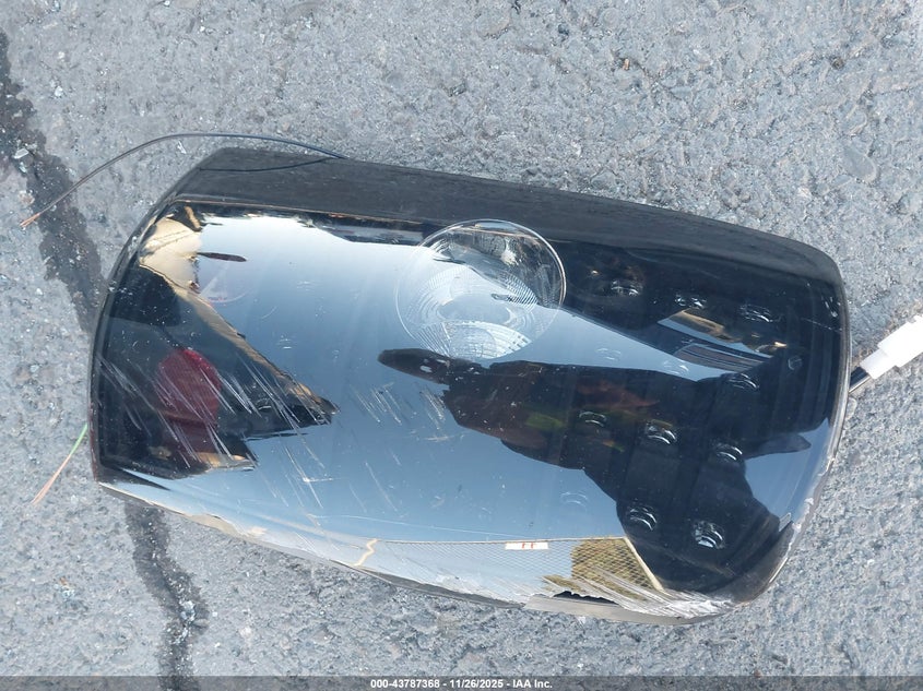 2002 Chevrolet Tahoe Ls VIN: 1GNEC13V82R297583 Lot: 43787368