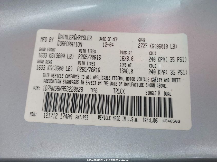 2005 Dodge Dakota Laramie VIN: 1D7HW58N95S228028 Lot: 43787371