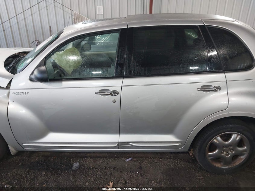 2002 Chrysler Pt Cruiser Limited VIN: 3C8FY68B52T233338 Lot: 43787397