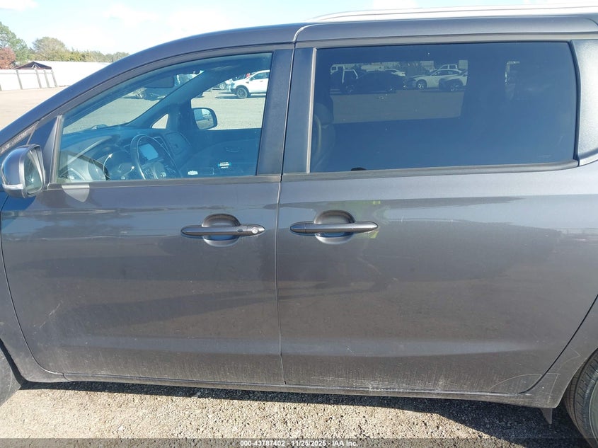 2018 Kia Sedona Lx VIN: KNDMB5C16J6398875 Lot: 43787402