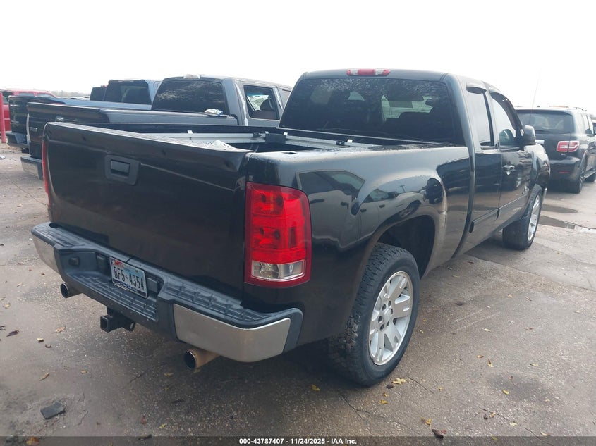 1GTEC19J28Z319504 2008 GMC SIERRA photo no. 4