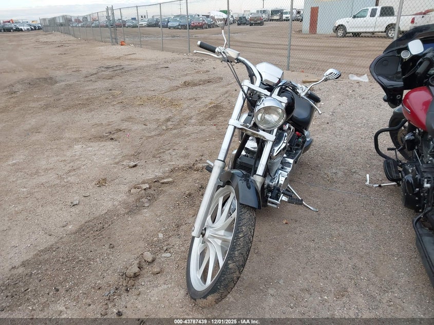 JH2SC6104AK000744 2010 HONDA VT photo no. 5