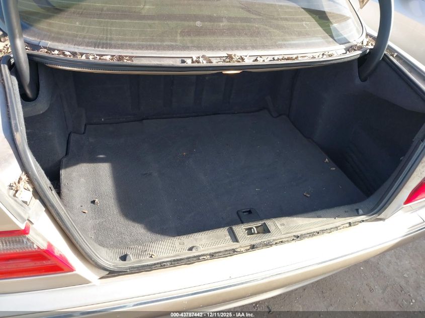 2001 Mercedes-Benz E 320 VIN: WDBJF65J01B222081 Lot: 43787442