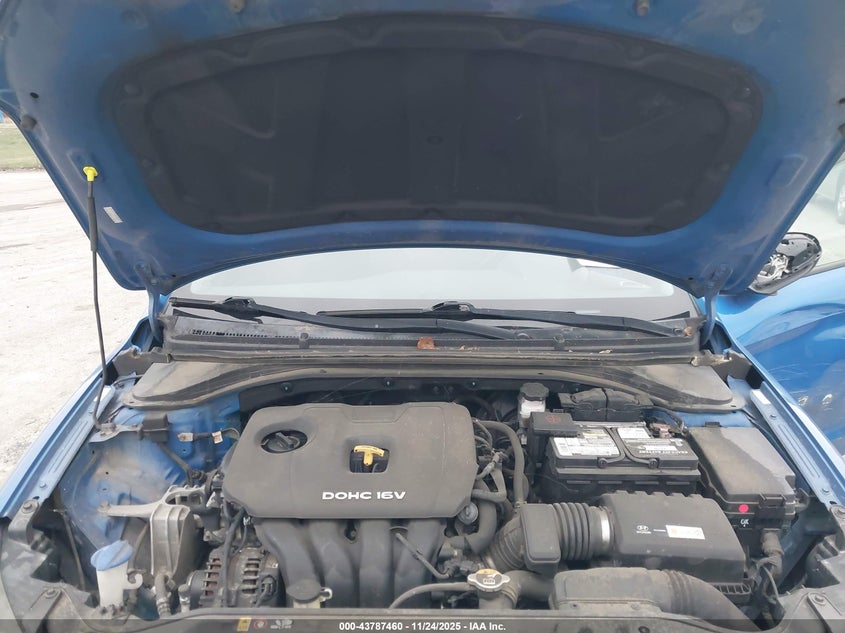 KMHD84LF5HU249301 2017 HYUNDAI ELANTRA photo no. 10