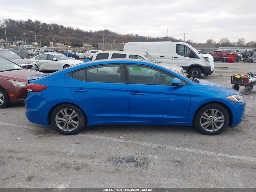 KMHD84LF5HU249301 2017 HYUNDAI ELANTRA photo no. 13