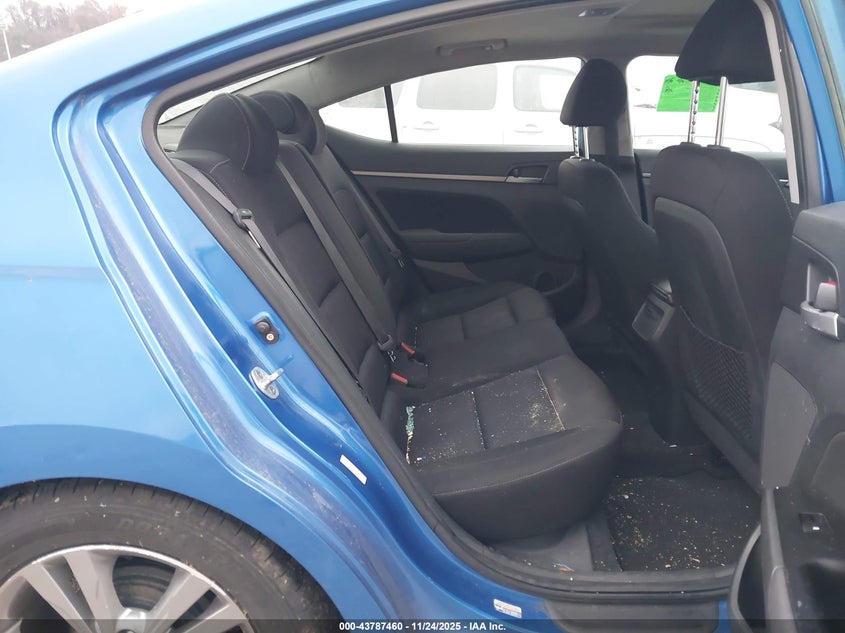KMHD84LF5HU249301 2017 HYUNDAI ELANTRA photo no. 8