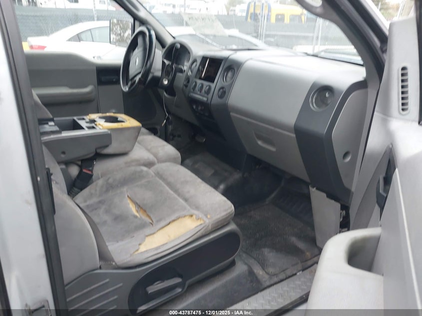1FTRX12W55NB42011 2005 FORD F-150 photo no. 5