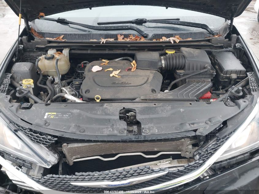 2019 Chrysler Pacifica Touring L VIN: 2C4RC1BG0KR650938 Lot: 43787499