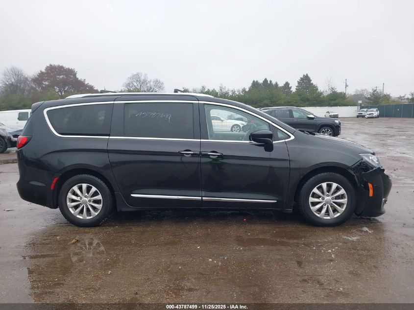 2019 Chrysler Pacifica Touring L VIN: 2C4RC1BG0KR650938 Lot: 43787499