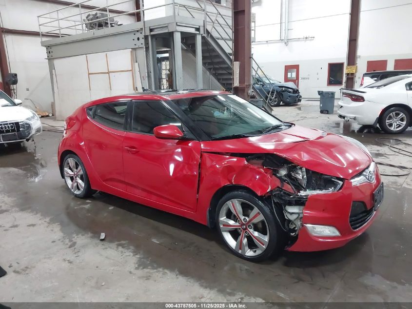 HYUNDAI VELOSTER BASE W/RED/BLACK