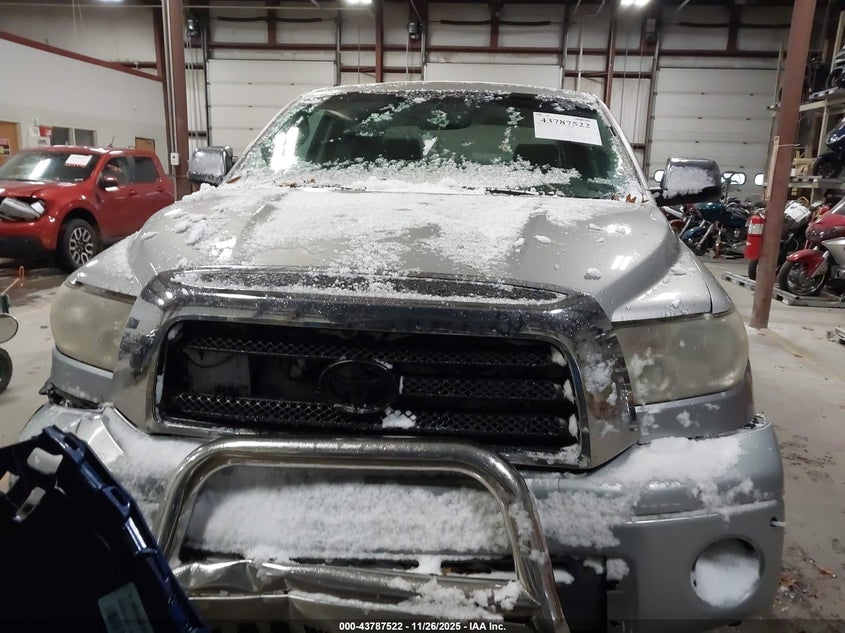 2007 Toyota Tundra Limited 5.7L V8 VIN: 5TBDV58117S472821 Lot: 43787522