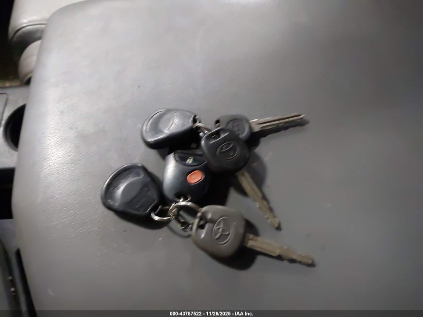 2007 Toyota Tundra Limited 5.7L V8 VIN: 5TBDV58117S472821 Lot: 43787522