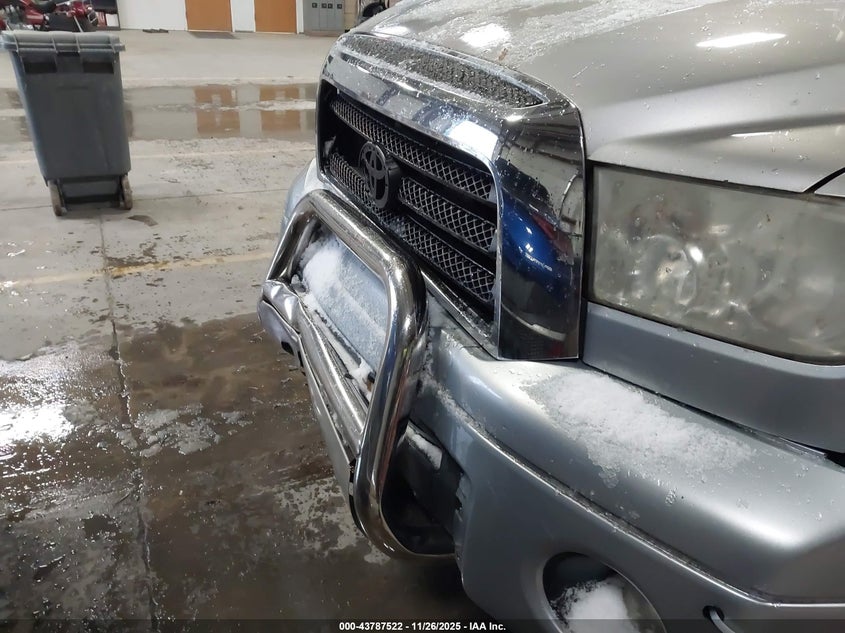 2007 Toyota Tundra Limited 5.7L V8 VIN: 5TBDV58117S472821 Lot: 43787522