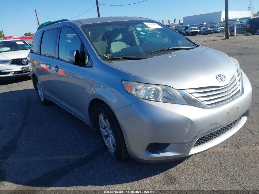 TOYOTA SIENNA LE 8 PASSENGER