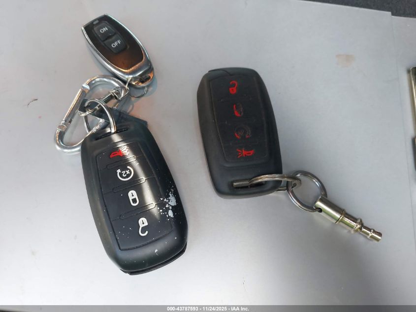 2020 Ram 1500 Big Horn 4X4 5'7 Box VIN: 1C6SRFFT3LN221531 Lot: 43787593