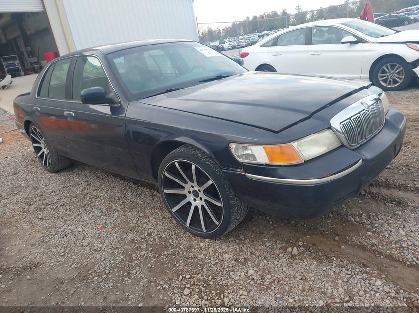 2MEFM74W22X631888 2002 MERCURY GRAND MARQUIS photo no. 3