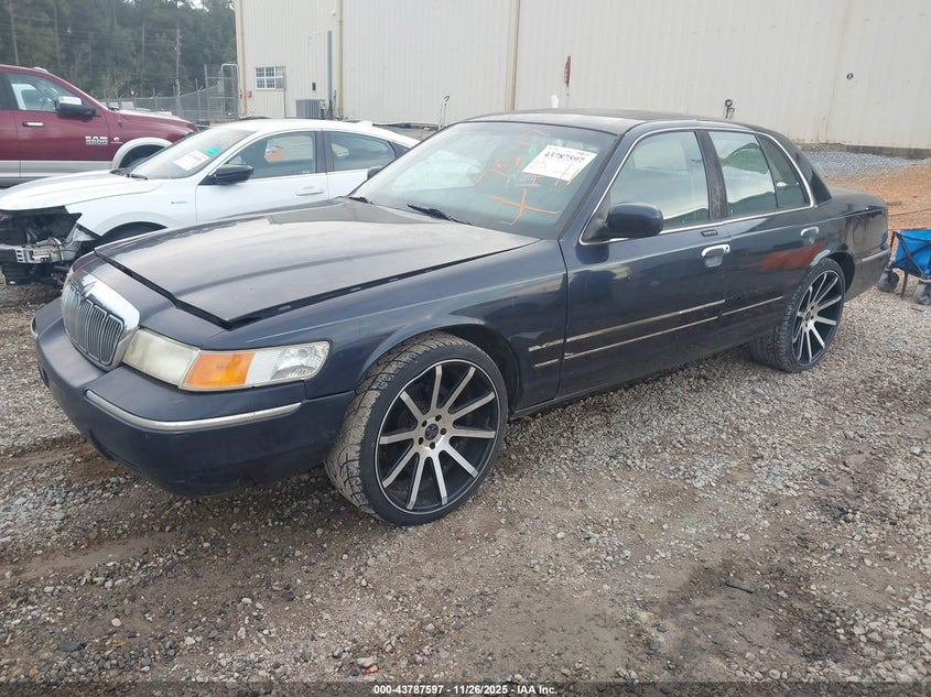 2MEFM74W22X631888 2002 MERCURY GRAND MARQUIS photo no. 4