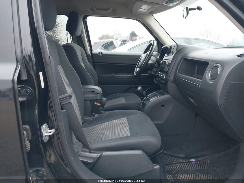 1C4NJRAB9CD658260 2012 JEEP LIBERTY (PATRIOT) photo no. 5