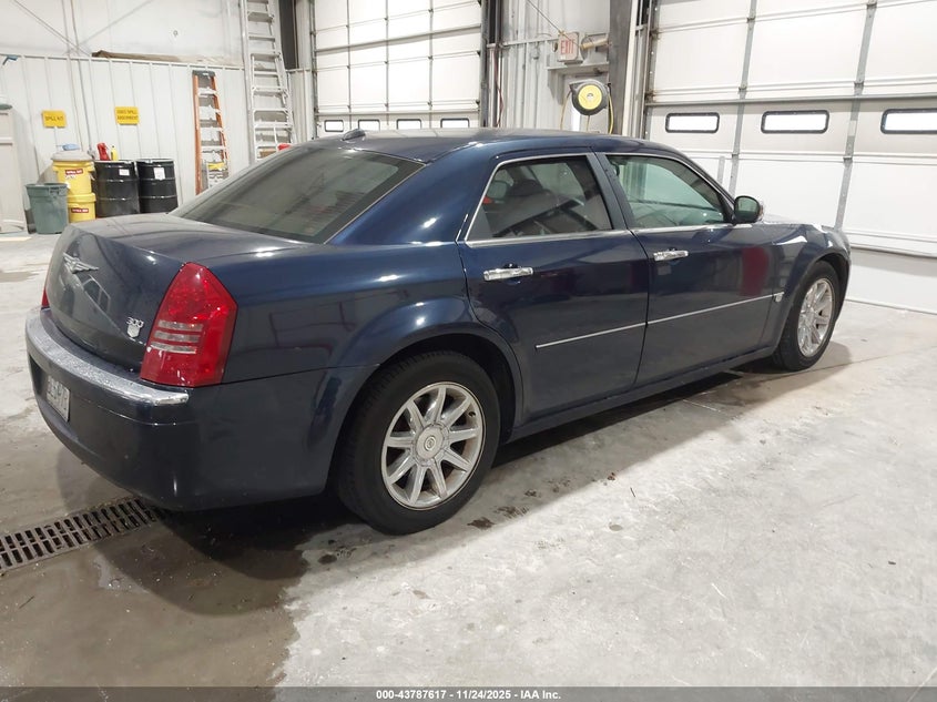 2C3JA63H55H576907 2005 CHRYSLER 300C photo no. 4