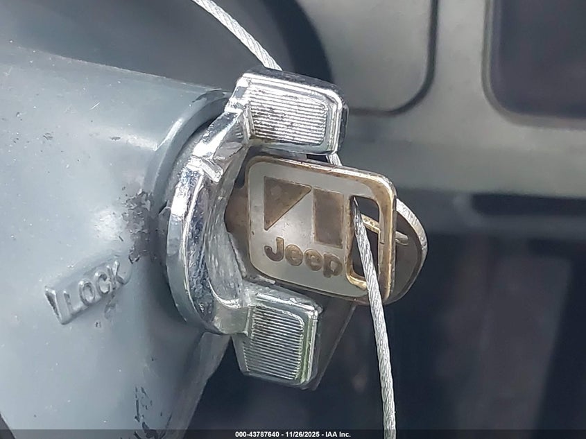 1988 Jeep Wrangler Sport VIN: 2BCCV81K2JB521378 Lot: 43787640