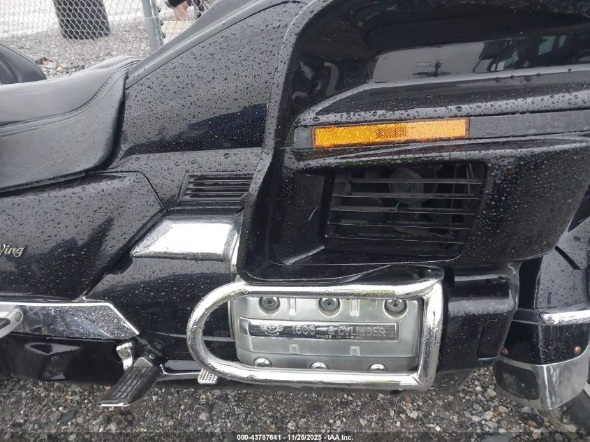 1994 Honda Gl1500 A VIN: 1HFSC2201RA600452 Lot: 43787641