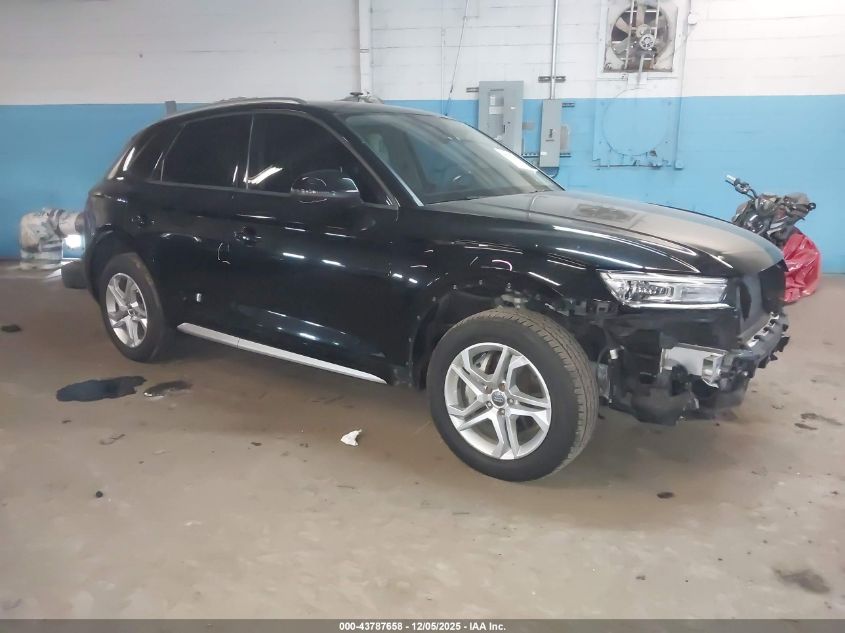 AUDI Q5 2.0T PREMIUM/2.0T TECH PREMIUM