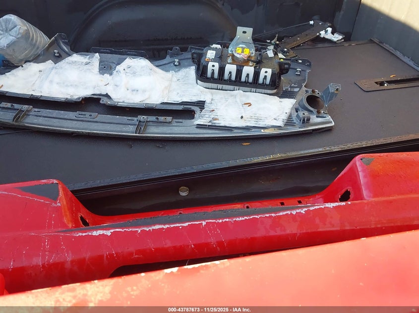 2001 Chevrolet Silverado 1500 Ls VIN: 2GCEC19T211223937 Lot: 43787673