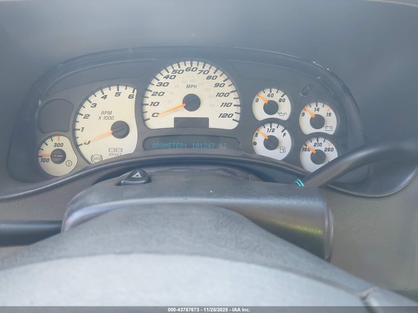 2001 Chevrolet Silverado 1500 Ls VIN: 2GCEC19T211223937 Lot: 43787673