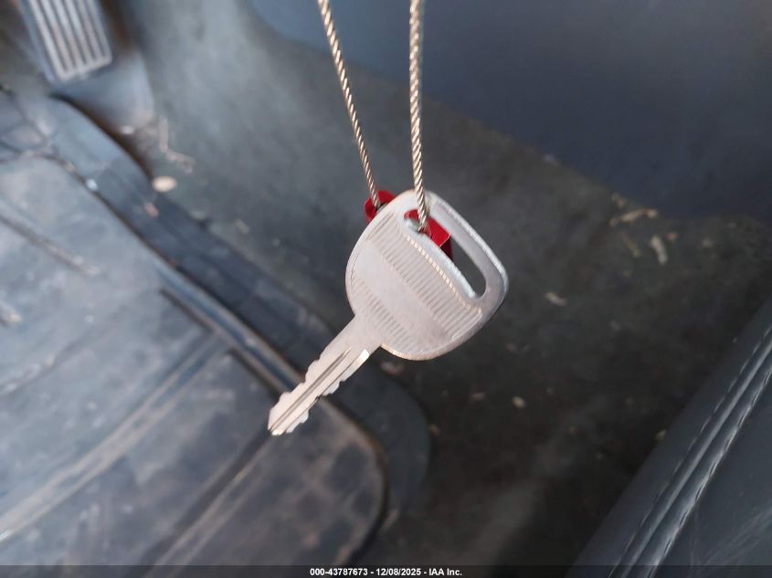 2001 Chevrolet Silverado 1500 Ls VIN: 2GCEC19T211223937 Lot: 43787673