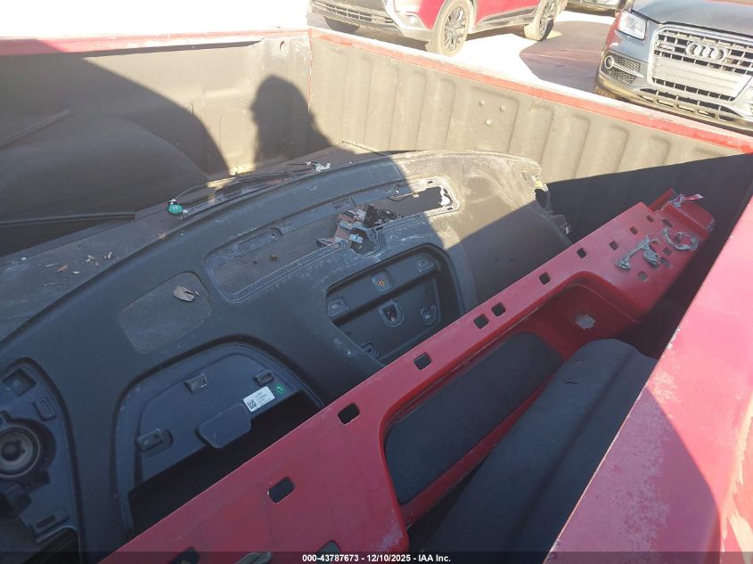 2001 Chevrolet Silverado 1500 Ls VIN: 2GCEC19T211223937 Lot: 43787673