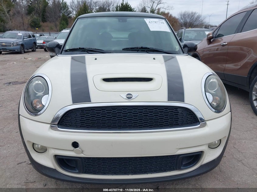 2011 Mini Cooper S VIN: WMWSV3C57BTY12719 Lot: 43787710