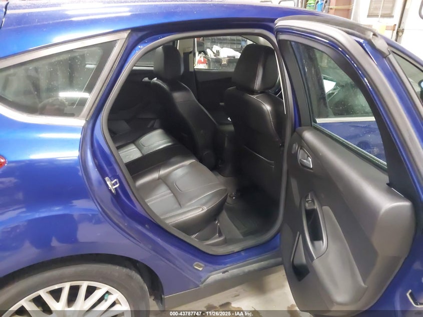 2012 Ford Focus Sel VIN: 1FAHP3M27CL421590 Lot: 43787747