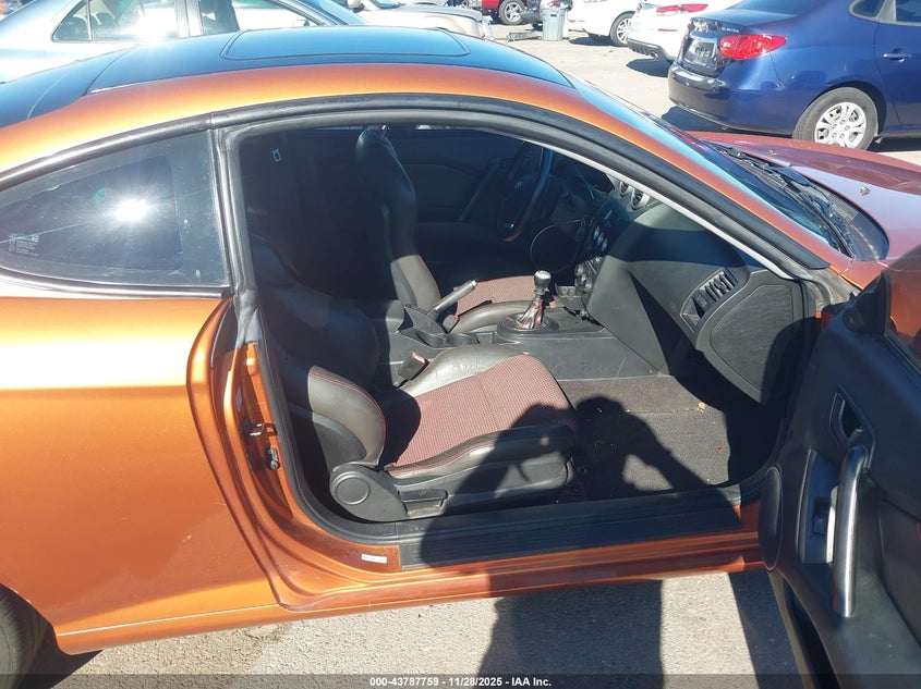 2006 Hyundai Tiburon Gt/Gt Limited/Se VIN: KMHHN65F96U221775 Lot: 43787759