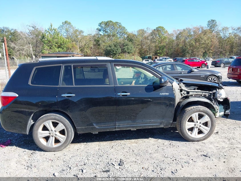 2008 Toyota Highlander Limited VIN: JTEDS42A382003138 Lot: 43787827