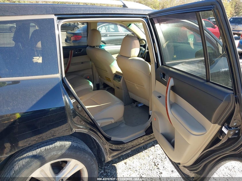 2008 Toyota Highlander Limited VIN: JTEDS42A382003138 Lot: 43787827