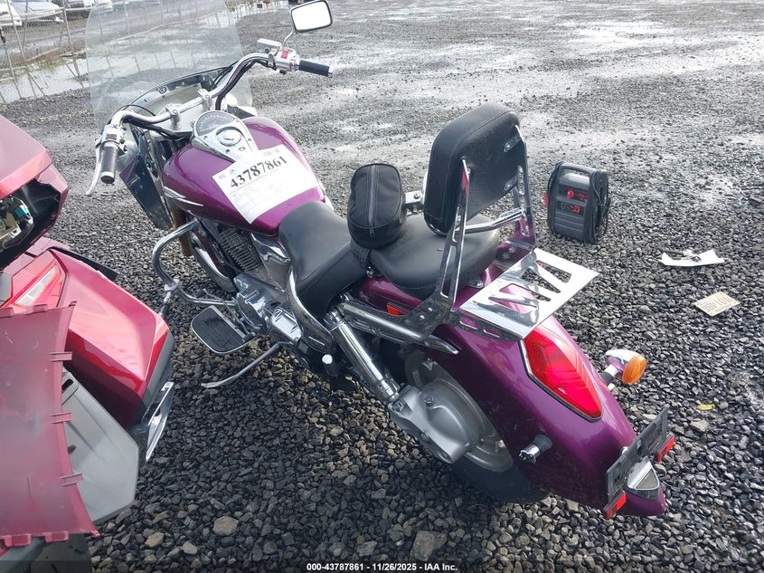 1HFSC52365A209187 2005 HONDA VTX photo no. 3