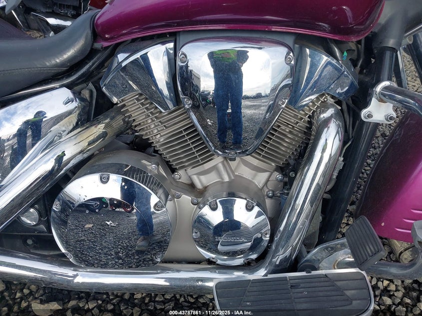 1HFSC52365A209187 2005 HONDA VTX photo no. 8