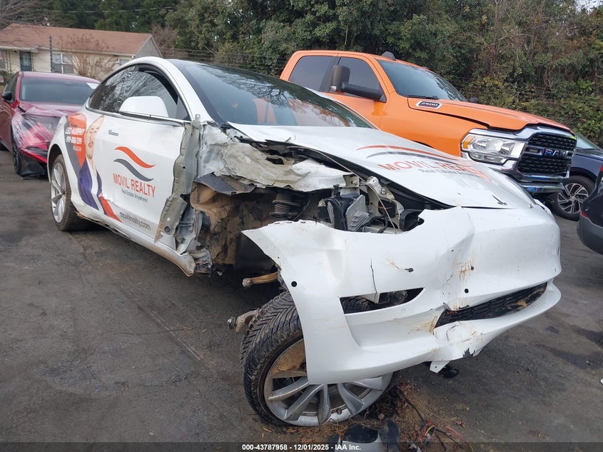 TESLA MODEL 3 LONG RANGE/MID RANGE