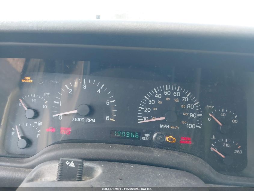 2001 Jeep Cherokee Sport VIN: 1J4FF48S01L571228 Lot: 43787991