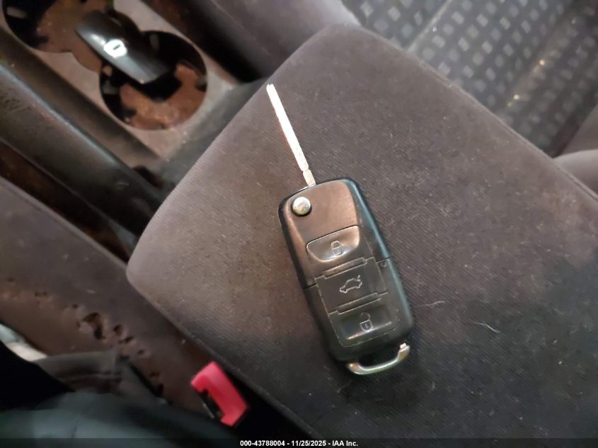 2003 Volkswagen Passat Gl VIN: WVWMD63B13P059706 Lot: 43788004