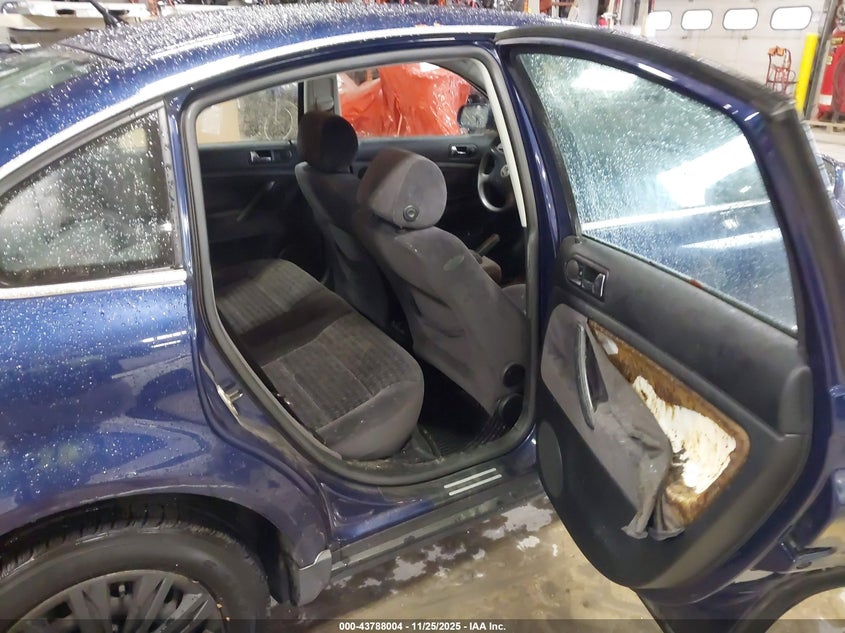 2003 Volkswagen Passat Gl VIN: WVWMD63B13P059706 Lot: 43788004