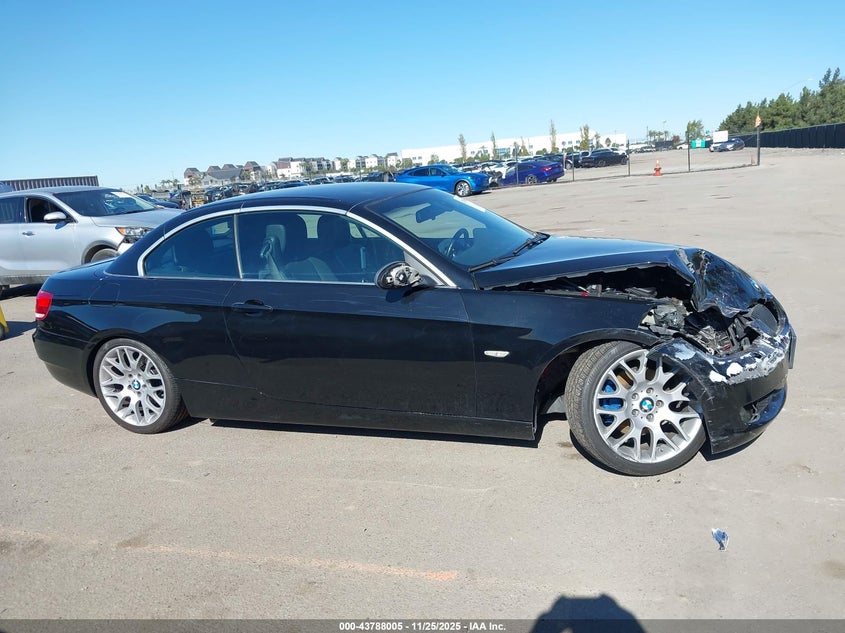 2008 BMW 328I VIN: WBAWR33598P153677 Lot: 43788005