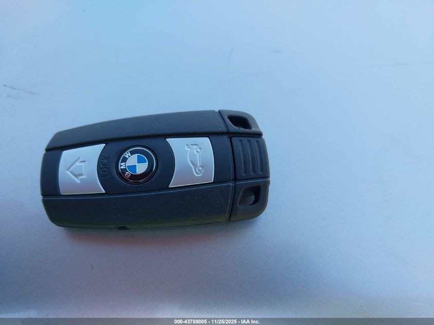 2008 BMW 328I VIN: WBAWR33598P153677 Lot: 43788005