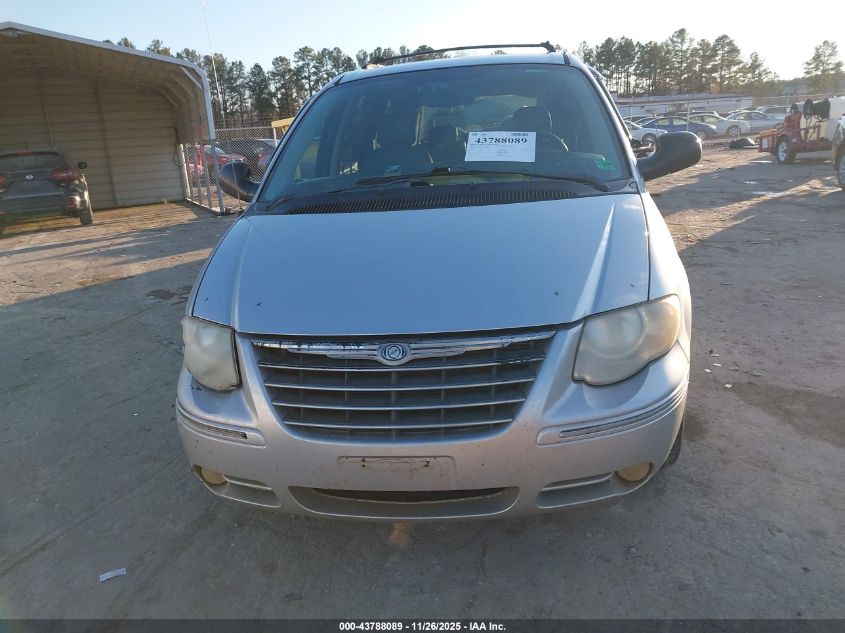 2005 Chrysler Town & Country Touring VIN: 2C8GP54L55R418660 Lot: 43788089