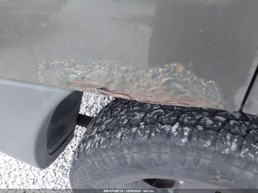 2005 Nissan Xterra S VIN: 5N1AN08W15C627788 Lot: 43788114