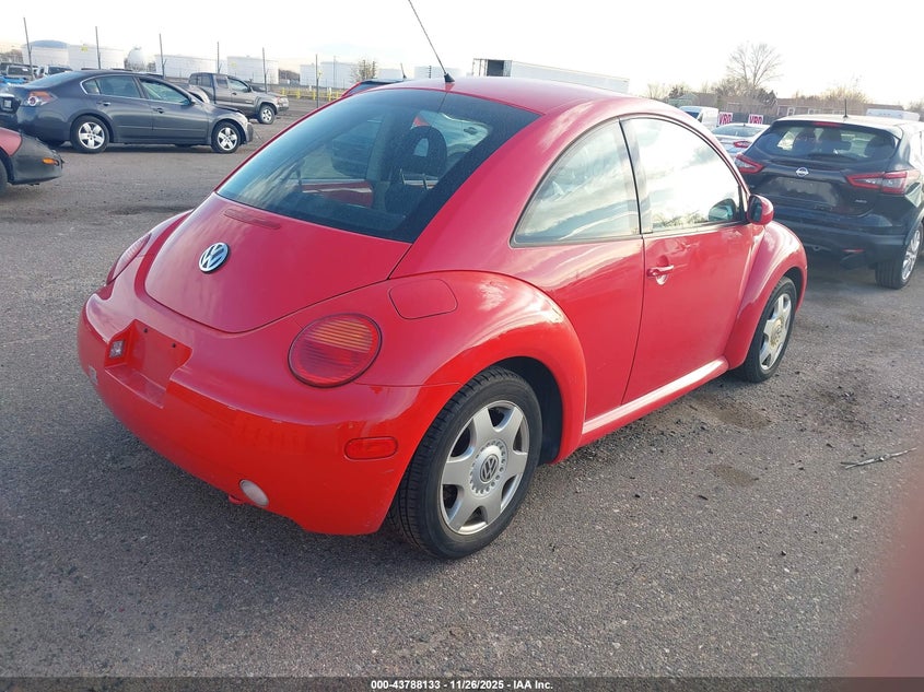 3VWCP21C81M474478 2001 VOLKSWAGEN BEETLE photo no. 4